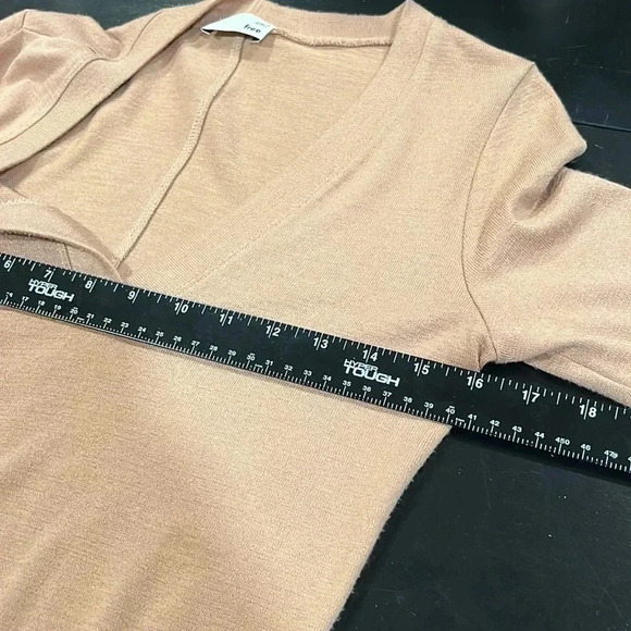 🍀2/$22 ARTIZIA WILFRED FREE Dress Mini V neck Minimalist Tan Knit Womens Small - Picture 7 of 10